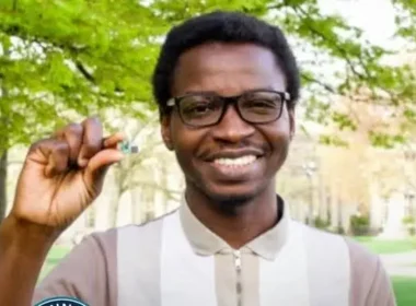 Nigerian Innovator Tobi Oyinlola Builds World’s Smallest GPS Tracker, Sets Guinness World Record